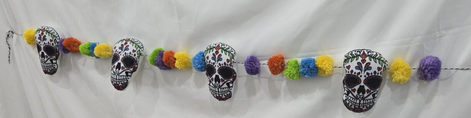 Spooky Village Day of the Dead Garland 72 inches 4 skulls